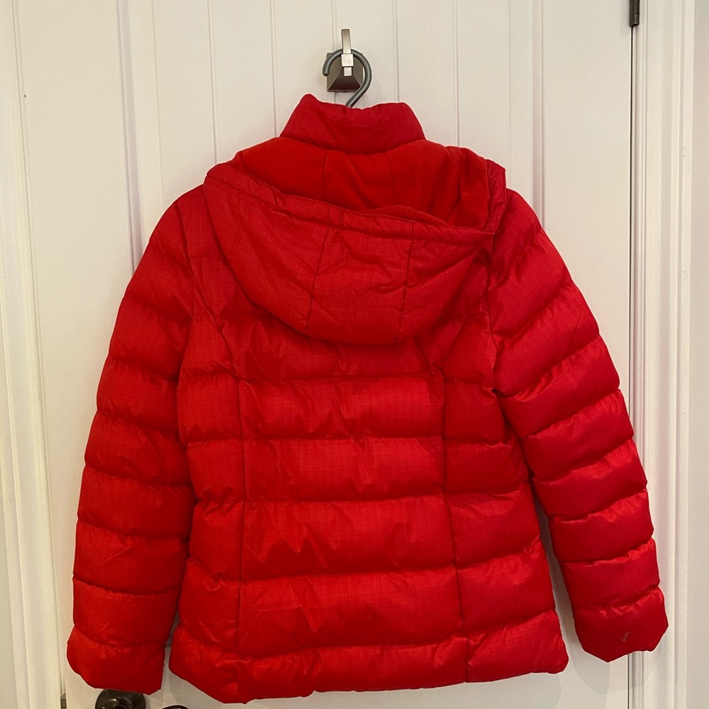 Red puffer - Picture 3 of 4